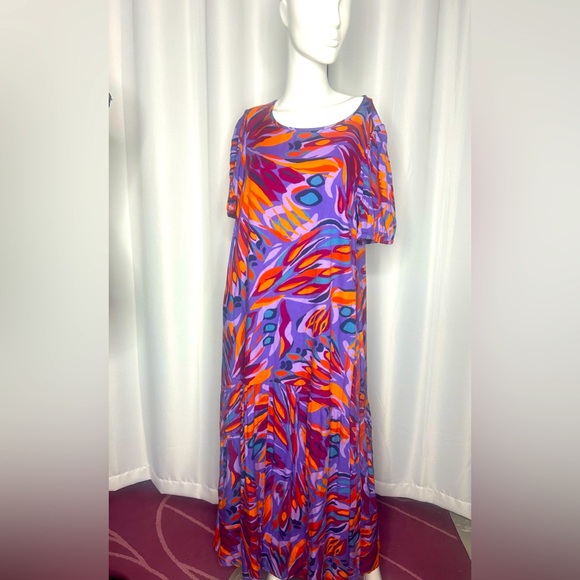 NWOT Terra & Sky Abstract colourful tiered maxi dress - Picture 5 of 7